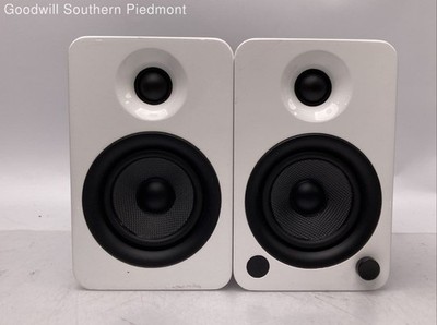 Kanto YU4 Powered 140W White Bluetooth Speaker Pair - Tested