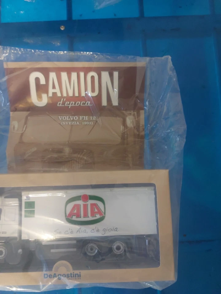 Camion D'epoca De Agostini Volvo  FH 12 (Svezia 1983) - Immagine 3 di 4