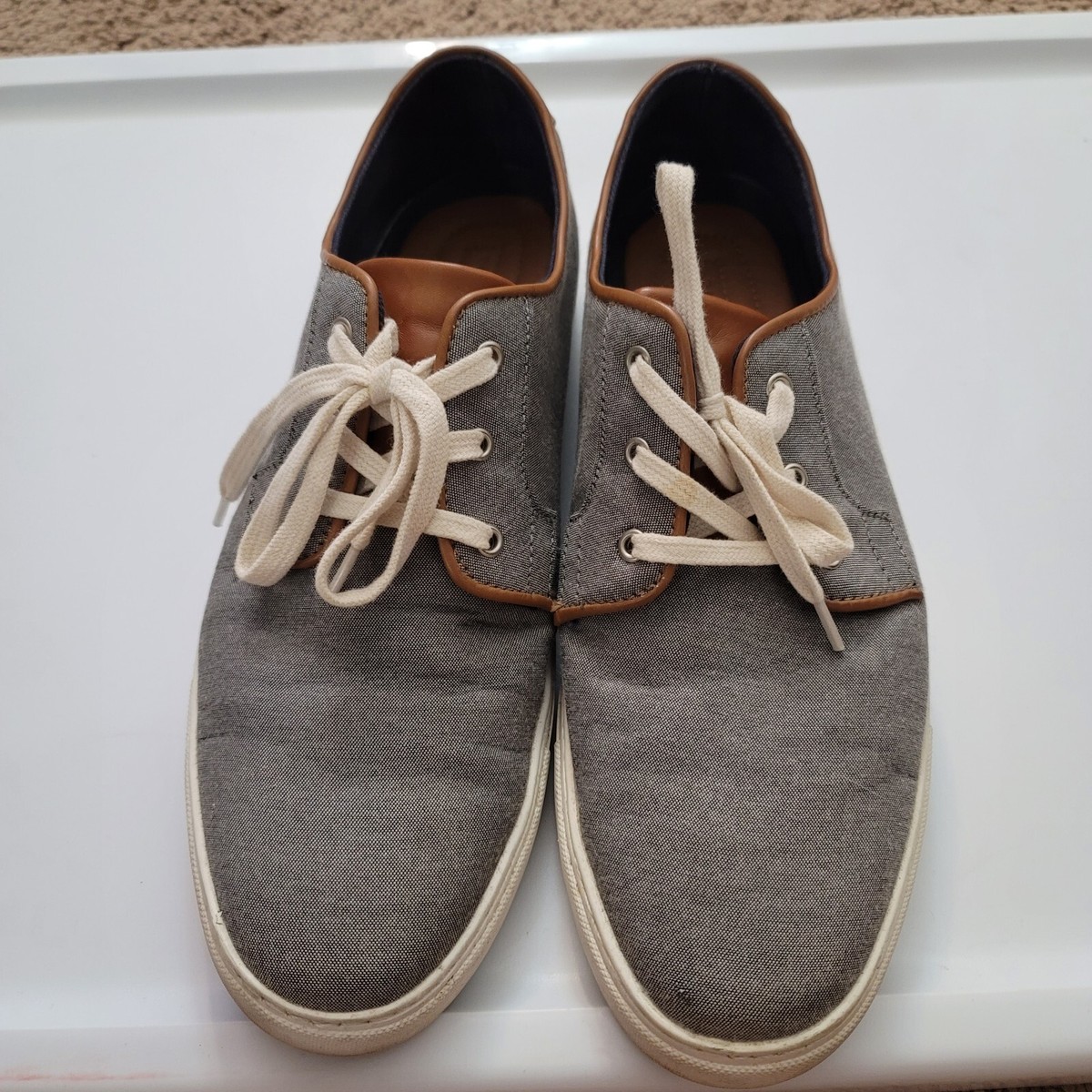 TOMMY HILFIGER MENS SHOES sz 11 US LIGHTWEIGHT GRAY CANVAS  display picture 3