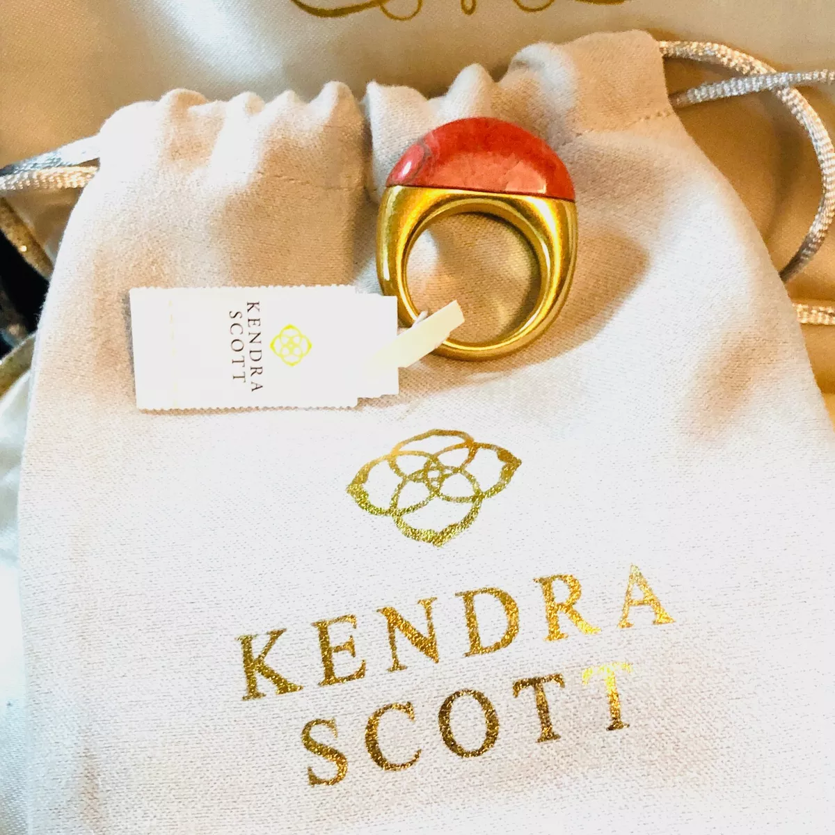 Kendra Scott Domed Coral Pink Stone Gold Tone Cocktail Ring Size 6.5