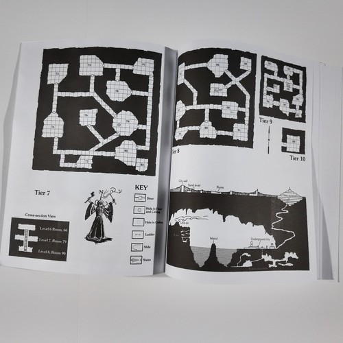 The Lost City B4 Dungeons and Dragons (Basic) - Picture 7 of 9