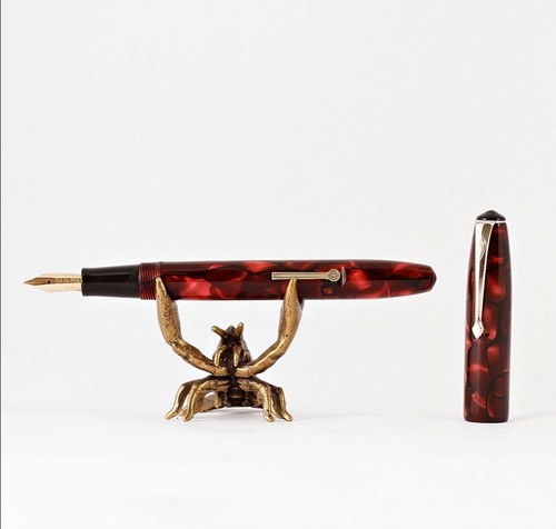 Rare Conway Stewart No. 15 Fountain Pen – Burgundy&Black Marble Restored