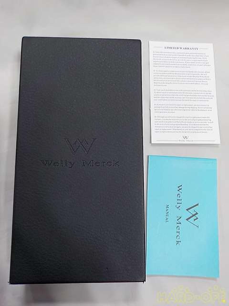 Welly Merck White Dial/Stripe Belt Watch/White