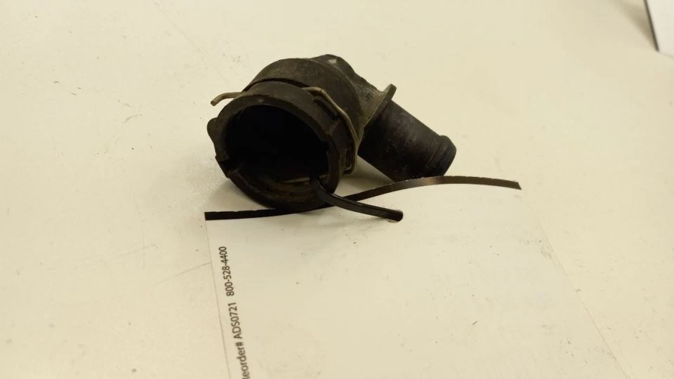 Cuello de manguera de radiador Volkswagen Jetta 2015 2016 2017 2018 Foto 2 de 2