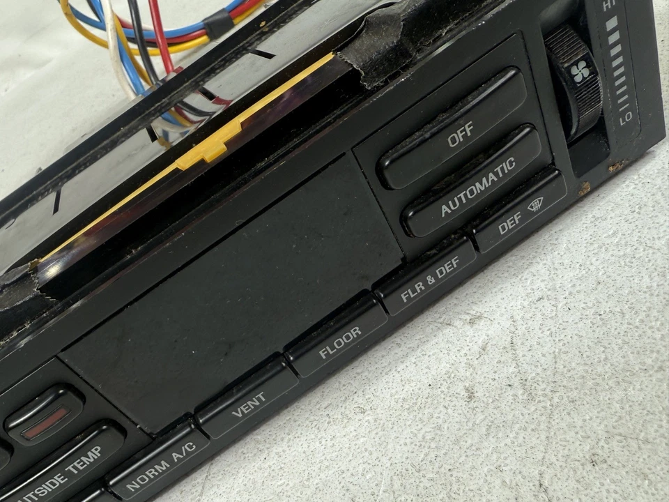 2003-2010 Crown Victoria/Grand Marquis Electronic Temperature Climate Control - Image 4 of 4