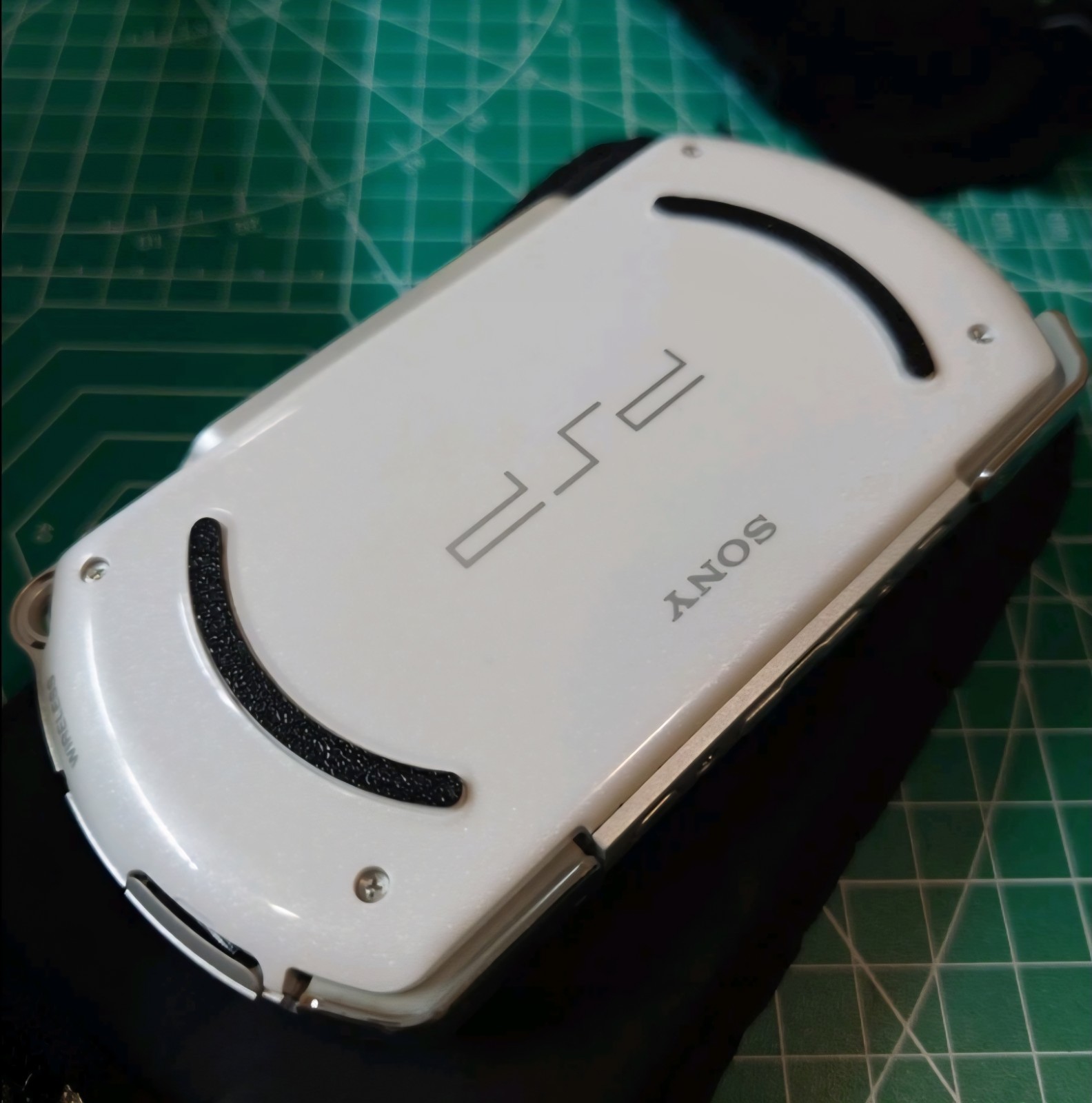 Ps Rear Inner Sony PlayStation Portable PSP Go Rear Grips Replacement Inserts Back ...