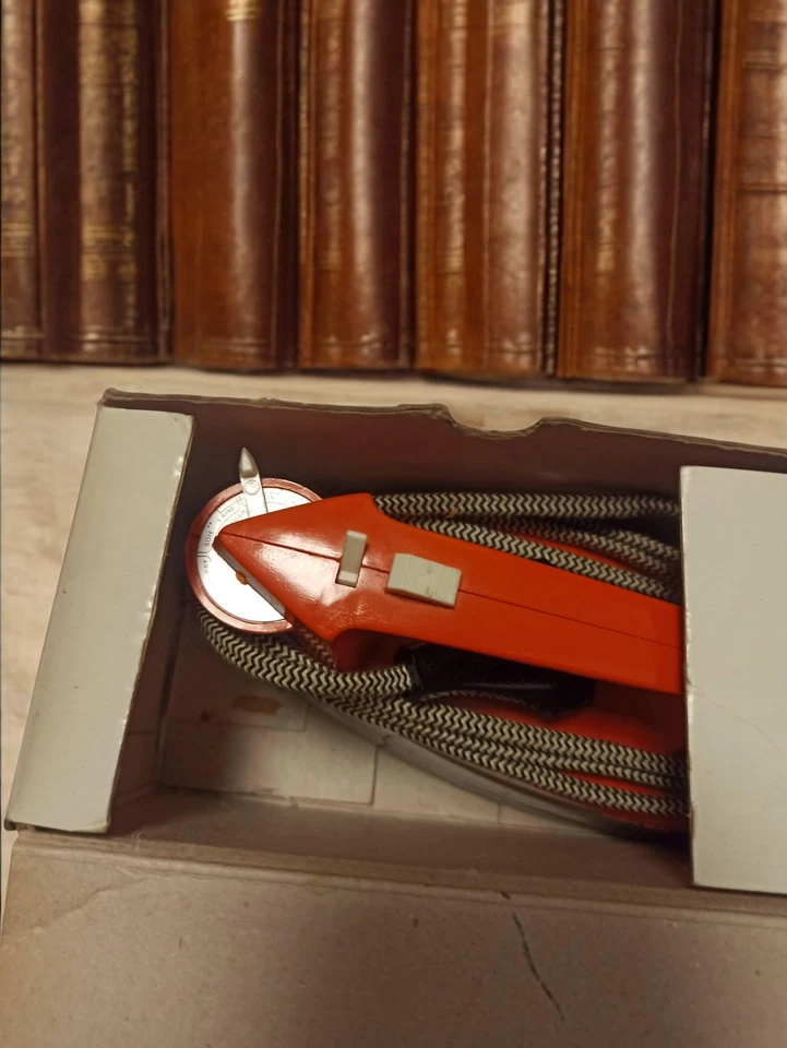 Fer à repasser ancien Calor petit modèle vintage collection rétro décoration - Photo 2/2