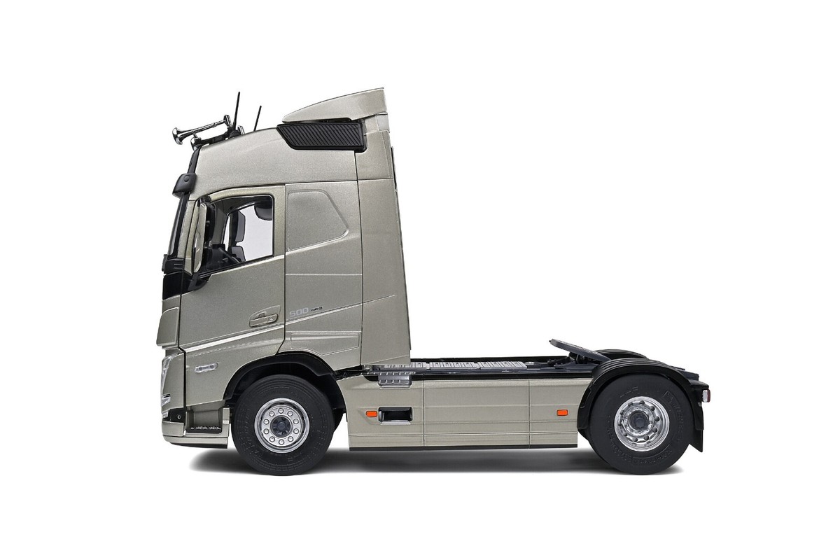 Volvo FH16 Globetrotter ミニカー Bburago 1:43 Volvo FH16 Globetrotter 750 XXL 4X2 Heavy