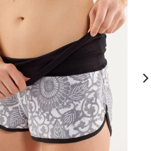 LULULEMON Flip Out Boardshort Black Beachy Floral Reversible Swim Short SIZE 6 - Picture 3 of 14