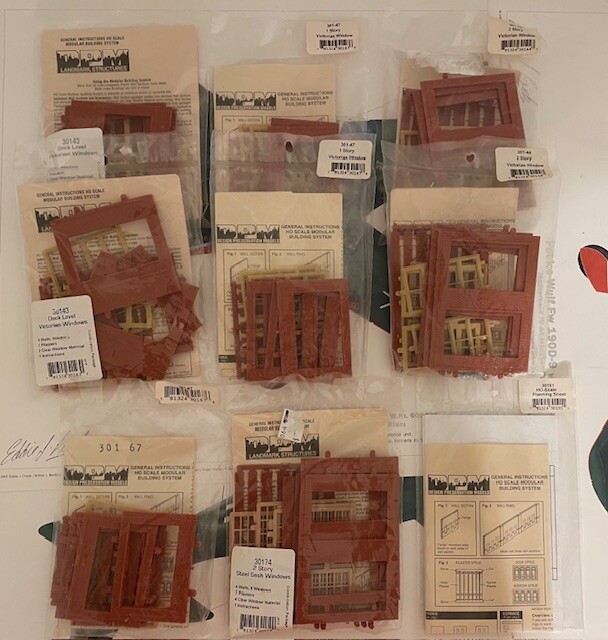 Design Preservation Models HO 8pk bundle assort. Victorian & Steel Sash Windows Design Preservation Models HO 8pk bundle assort. Victorian & Steel Sash Windows