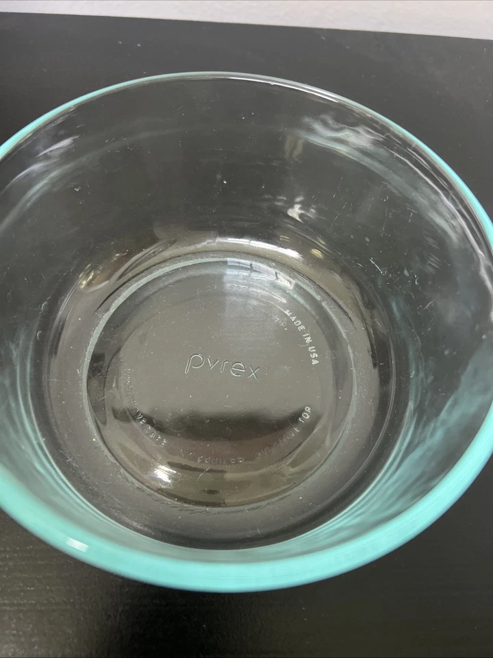 Vintage Lot of FIVE Pyrex/Anchor Storage Bowls Clear  (3) 2 cup, (2) 1 Quart - Image 2 of 4