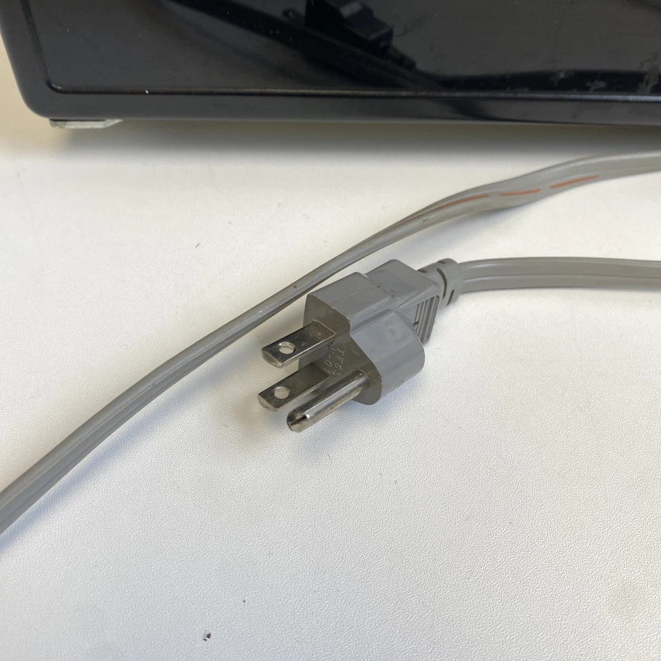 Sharp Carousel 2 R-1M50 Half Pint Rv Dorm Camper Awesome - Tested/Works! - Image 4 of 4