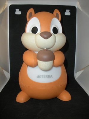 do Terra Squirrel Aroma Diffuser mit Timer/Licht/Musik; incl.15ml Balance ÖL NEU