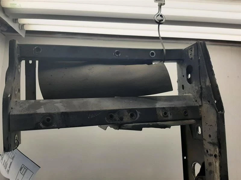 Soporte núcleo radiador 07-09 Chevrolet Avalanche 1500 20805487 Foto 2 de 4