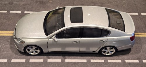 *READ* 1/18 Autoart 2006 Lexus GS430 Silver Diecast - Picture 12 of 22