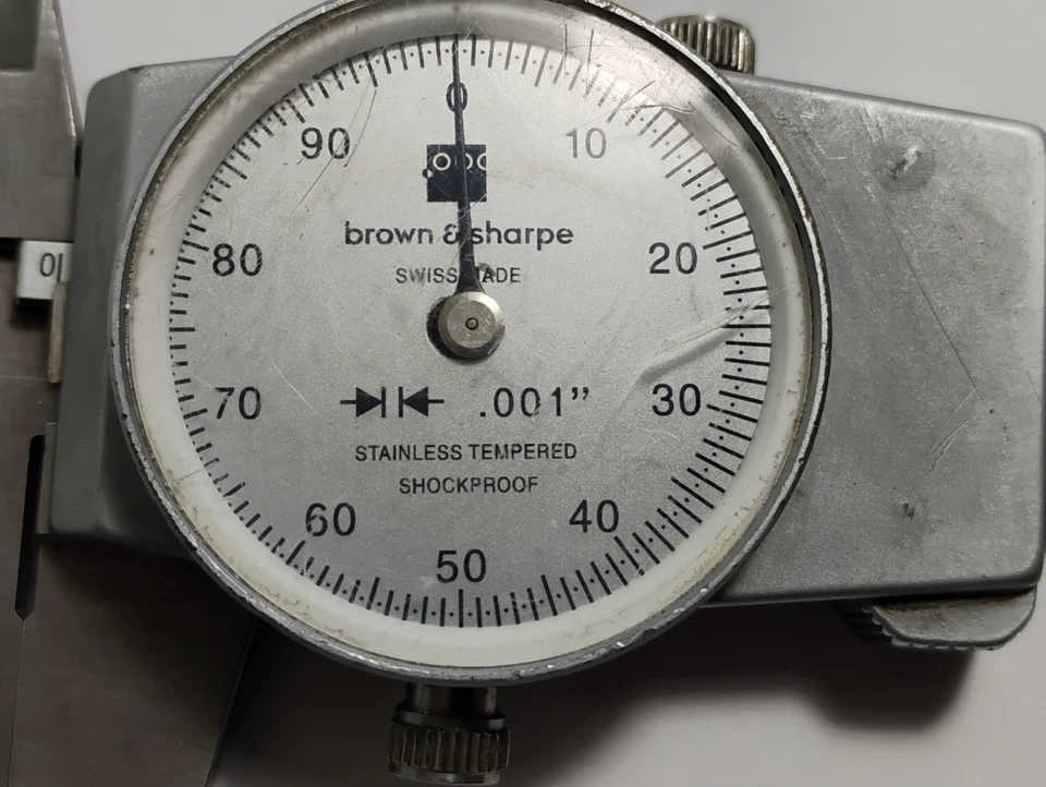 Pinzas de esfera marrón y afiladas hechas en Suiza .001-6". Foto 2 de 4