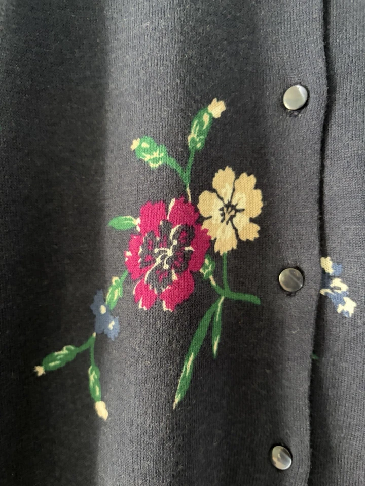 NWOT Ann Taylor Factory Size L Navy Blue Floral Cardigan Sweater 100% Cotton - Image 3 of 4