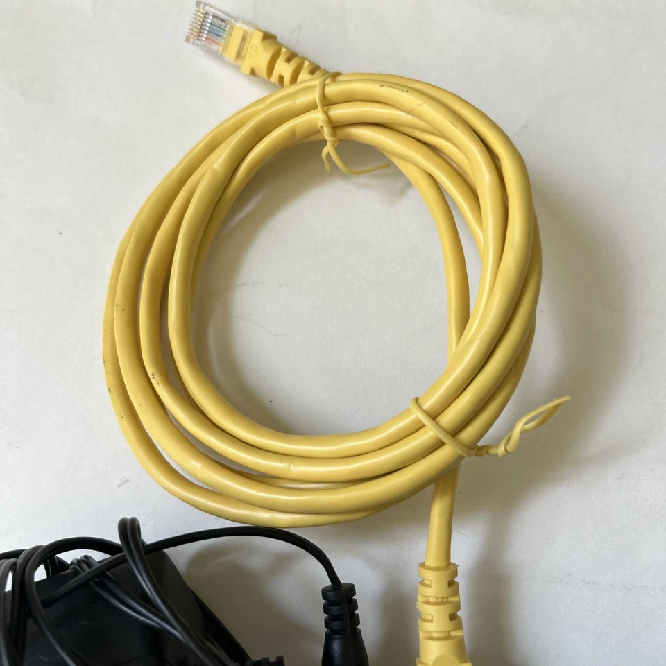 SIEMENS Speedstream 4200 Ethernet USB ADSL Modem-Power Supply & Ethernet cord - Image 4 of 4