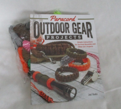 Paracord Outdoor Gear Projects Book With 24 colors of Paracord Included