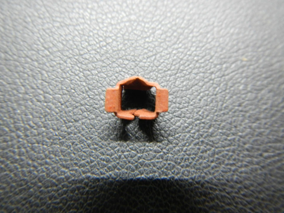 Buick Wildcat 1964 baúl letras clip conjunto 14 clips "WILDCAT" letras 64 emblema Foto 3 de 4