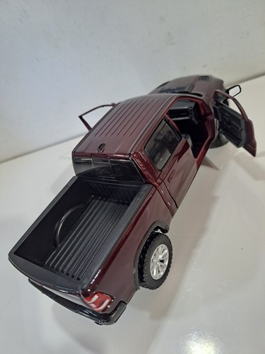 Motormax Die Cast 1/27 Scale 2019 RAM Laramie 4x4 Crew Cab Pickup Truck - Picture 8 of 15