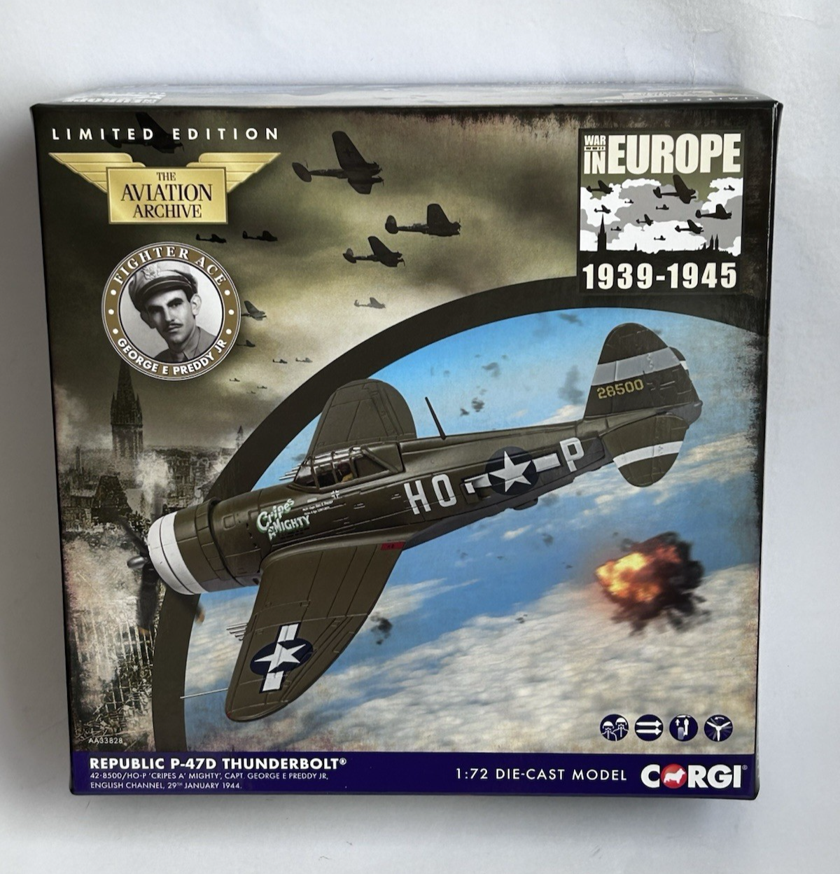 Corgi AA33828 Republic P-47D Thunderbolt 42-8500/HO-P 'Cripes A' Mighty' - Image 9