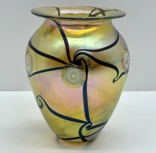 Robert Eickholt Oil Spill Eclipse Art Glass Vase Aurene Luster Iridescent Ribbon