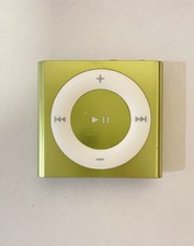 Apple iPod Shuffle 4th Generation Green 2 GB WORKS GREAT