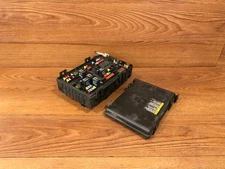 2012 CHEVY EXPRESS VAN SAVANA  FRONT SAM FUSE BOX ASPEN BLOCK RELAY FUSES OEM #2