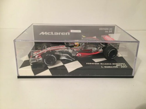 Minichamps McLaren MP4-21 Interim Livery 2006 - J P Montoya Minichamps McLaren MP4-21 Interim Livery 2006 - J P Montoya