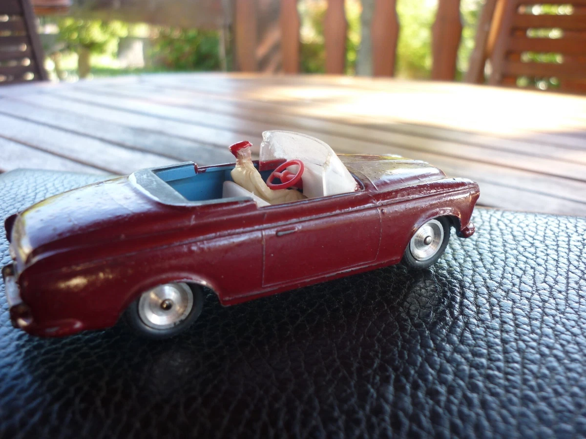 Solido Peugeot 403 Cabriolet Violet - Série Spéciale 1:43 - Occasion