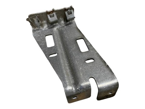 Fuel tank mounting bracket