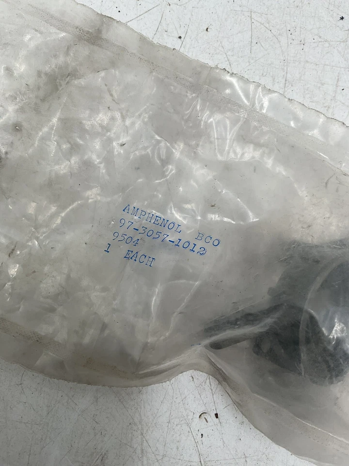 Amphenol 97-3057-1012 Cable Clamp - Image 2 of 4