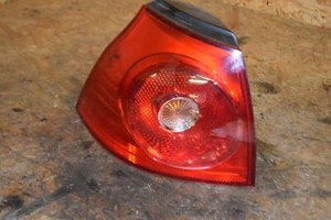 Original Golf 5 1,9TDI 1K6945095Q   Rückleuchte Links  Außen Rücklicht