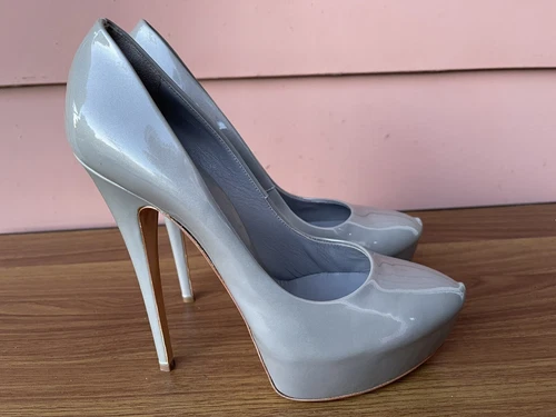 NEW RARE CASADEI Gray Patent Leather Women US 9.5 M Platform Pumps Heels E3