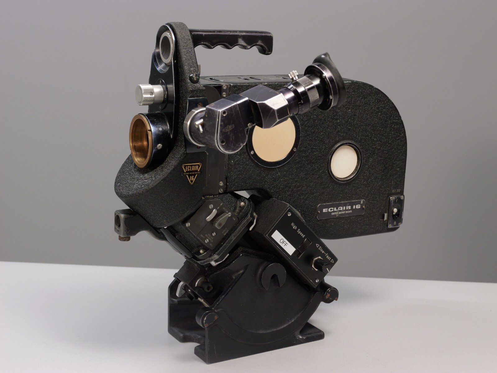Eclair NPR Standard 16mm Camera with 400