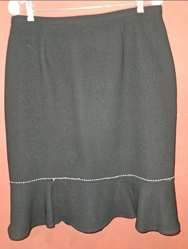 Picture 1 of 4