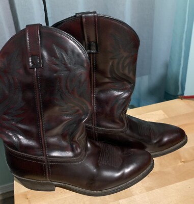 Laredo Brown Western Cowboy Boots with Embroidered Accents Laredo 4242 Men main image 3