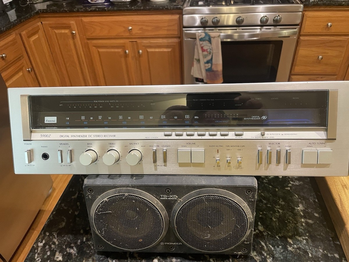 Sansui 5900z AM/FM Digital Quartz Synthesizer DC Stereo Receiver