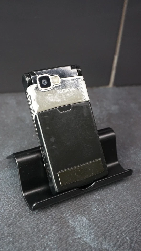 Nokia N76 Retro Smartphone - Black - Image 2 of 4