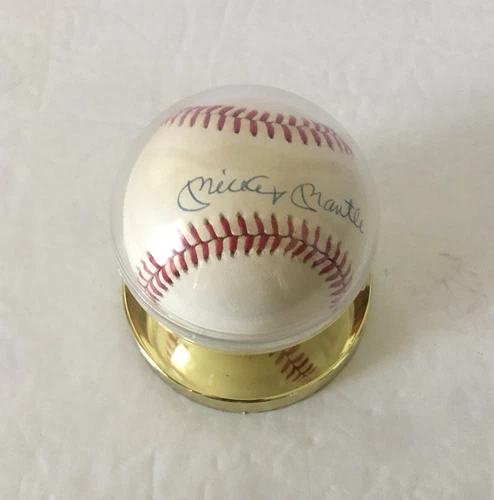 Mickey Mantle Signed Autographed American League Baseball Ball Case No COA