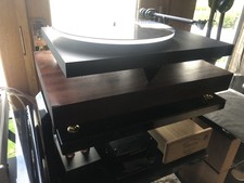Mahogany Turntable Isolation Platform 350x465x50mm 6kg 125yrs Fixd Height Spikes
