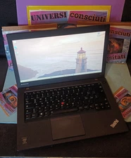 Lenovo Thinkpad e555 15.6" amd a8-7100 8core 8gb 128gb nvme