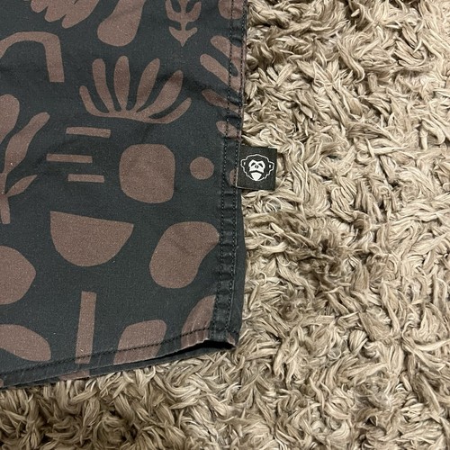 Howler Bros Mansfield Abstract Hawaiian Outdoor SS Button Large - Picture 5 of 6