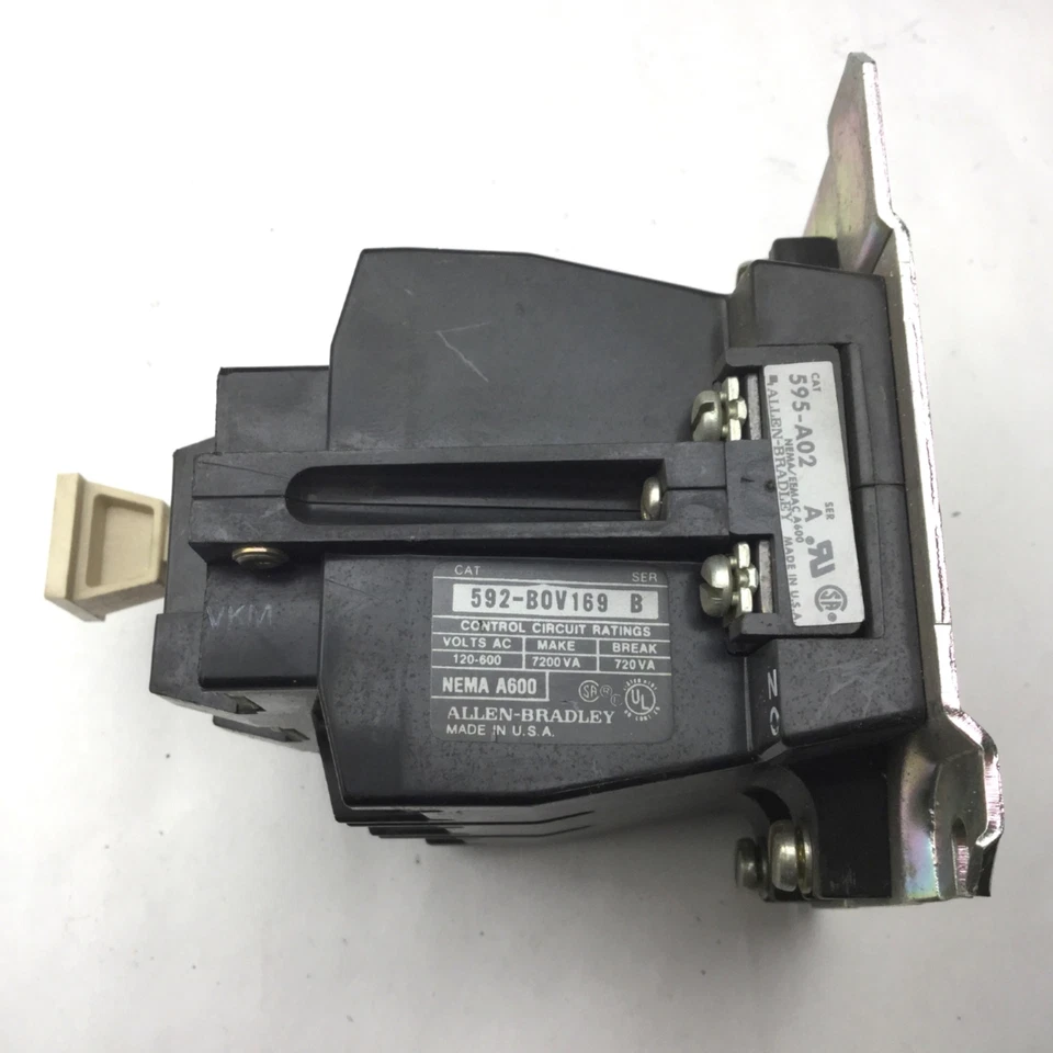 Circuito de control Allen Bradley 592-BOV169 120-600VAC, 7200VA, rotura: 720VA, serie B Foto 2 de 4