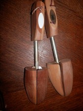 MOHAWK Wooden Shoe Keepers Rochester Shoe Tree Co Vtg USA split toe M