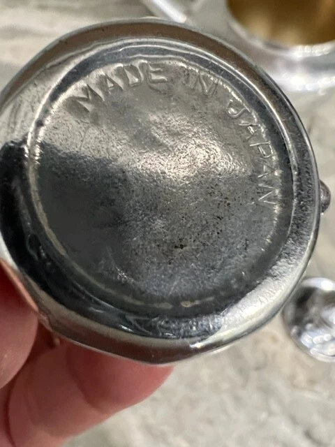 Tetera vintage de aluminio Mirro con 5 infusores de té y 5 platos de descanso infusores Foto 3 de 4