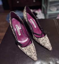 Manolo Blahnik Black Beige Leather Pointed Toe Pump with Buckle Ankle Strap