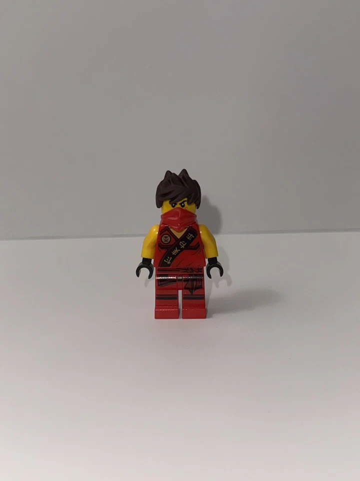 LEGO Ninjago Kai, Jay, Cole, Lloyd Tournament Bata Minifiguras y Hojas de Jade Foto 4 de 4