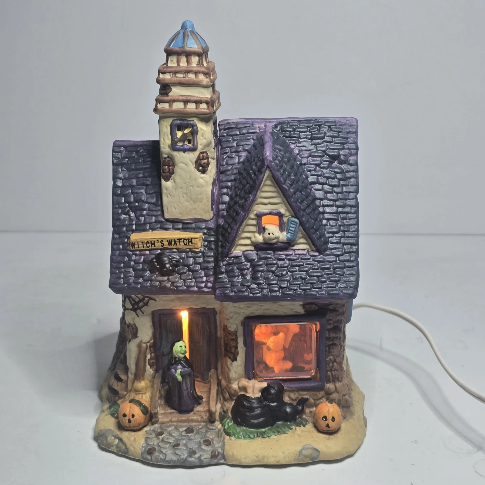 SPOOKY SIDE ESTATES WITCH'S WATCH LIGHTED HALLOWEEN VILLAGE HOUSE. NO BOX